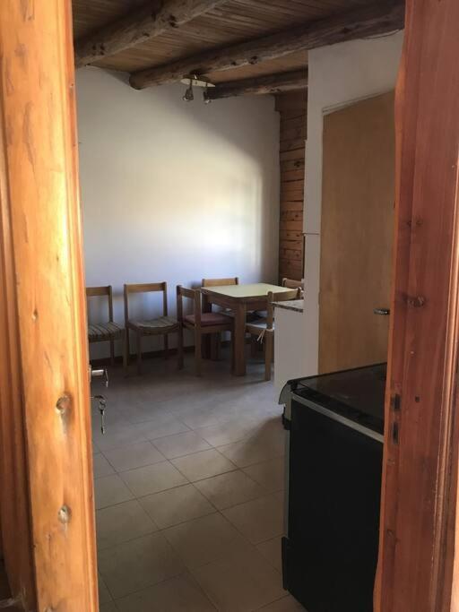 Pequena Casa De Troncos, Detras De Casa Principal No Trabajo Con Tarjeta De Credito プエルト・マドリン エクステリア 写真