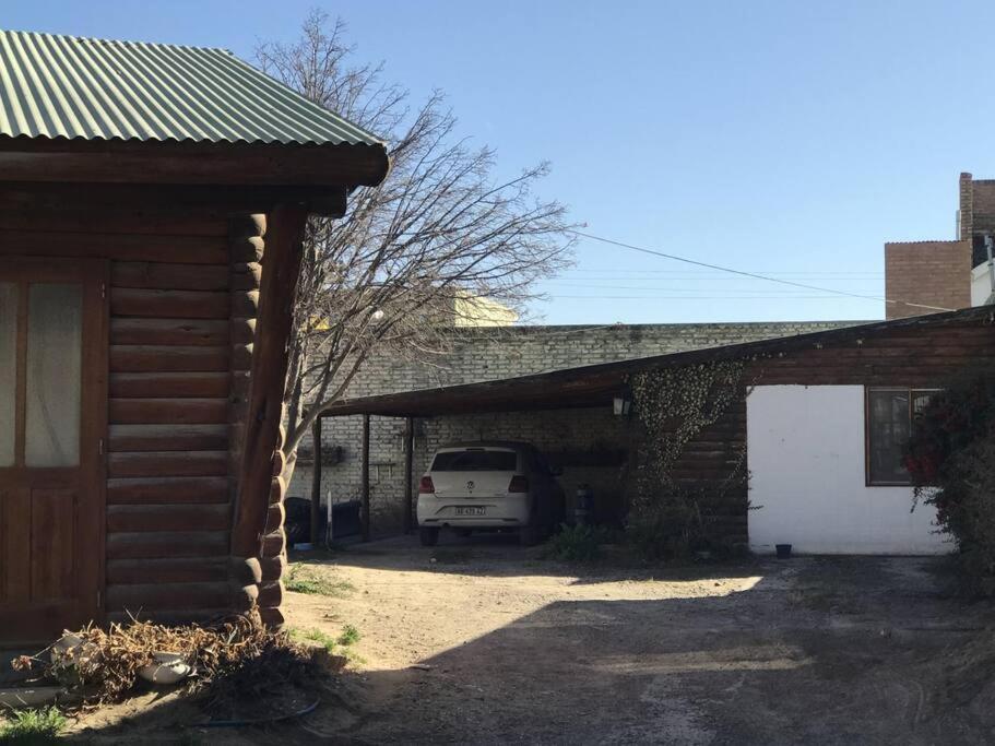 Pequena Casa De Troncos, Detras De Casa Principal No Trabajo Con Tarjeta De Credito プエルト・マドリン エクステリア 写真